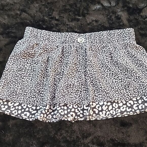 Micheal Kors Nwt Swimsuit Cover up Bottom. - Picture 3 of 8
